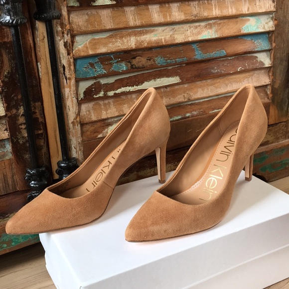 calvin klein kirsten pump